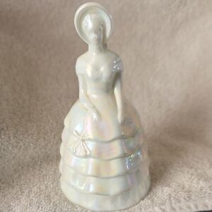Summit Art Glass Colonial Girl figurine, Melanie Bell/Southern Belle